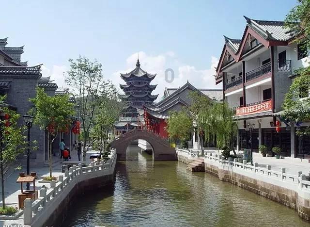 樊庆显到嘉祥街道指导 2023 年度街道党工委民主生活会和吉祥社区党支部专题组织生活会